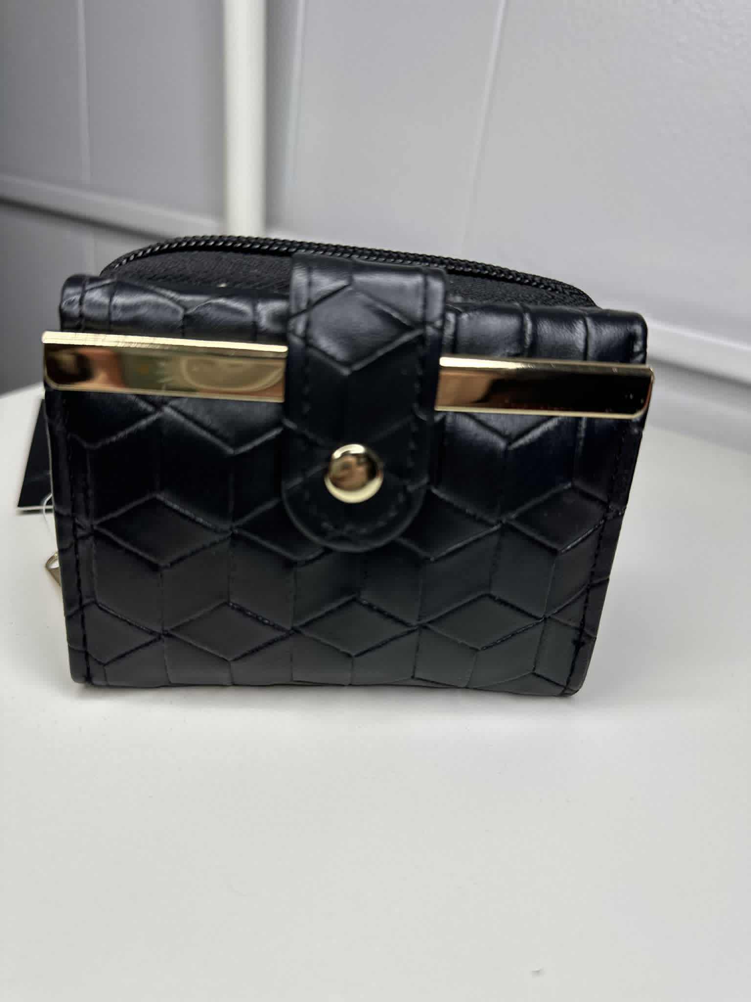 Wallet- Palm size Black